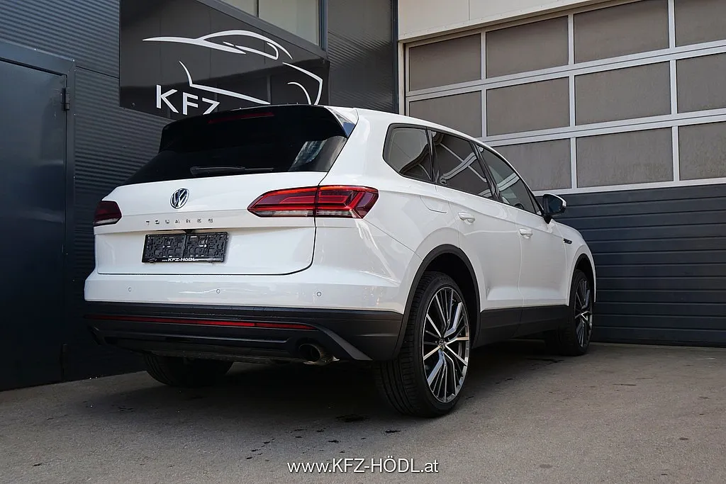 Volkswagen Touareg 4Motion V6 TDI SCR Aut. Image 2