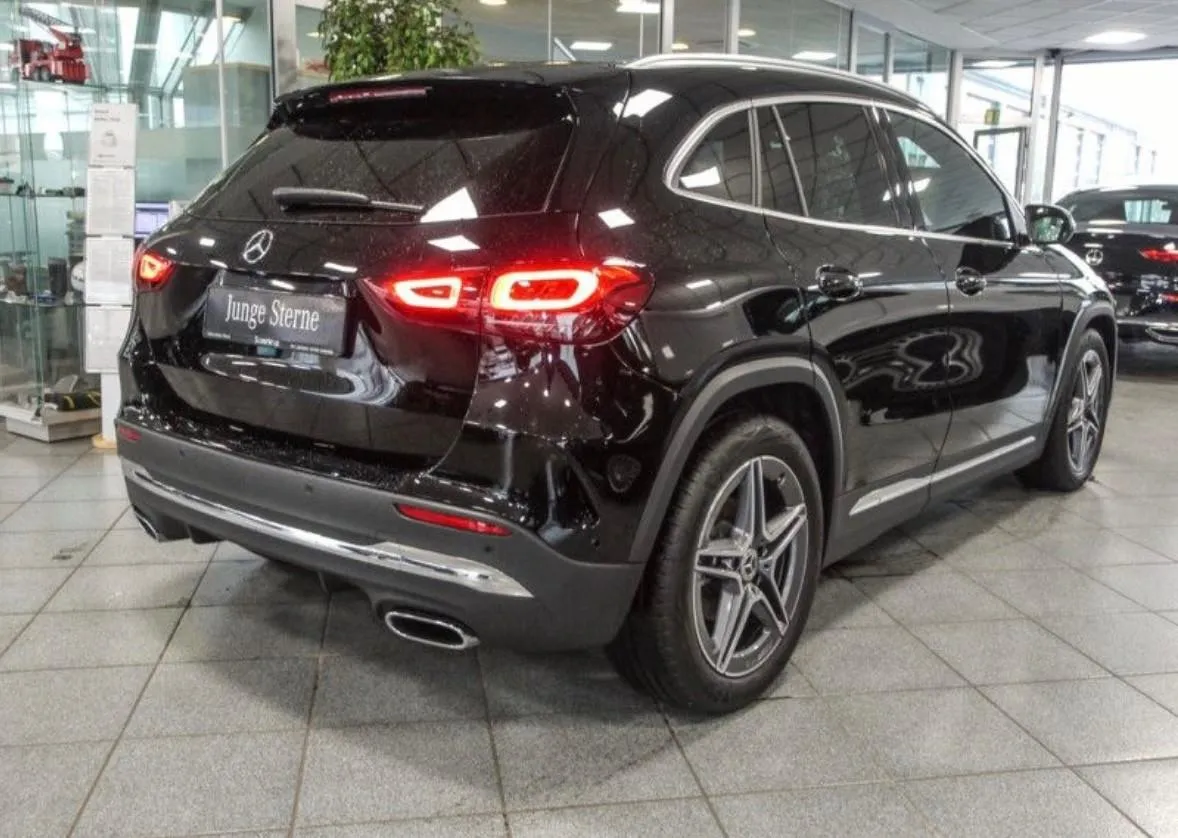 MERCEDES BENZ Classe GLA GLA 200 d Automatic Premium Image 3